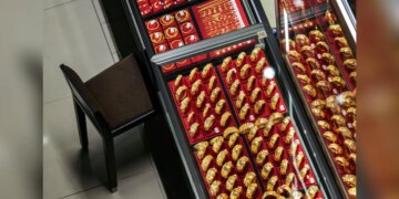 US-Iran talks, oil movement to drive bullion trend next week: Analysts | Markets News