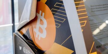 Bitcoin’s retreating retail army exposes fresh market fragility