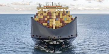 Ripple effect of Hormuz disruption spurs container spot rates spike