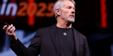 Michael Saylor's Bitcoin Treasury Strategy Has Finally Hit Its Breaking Point