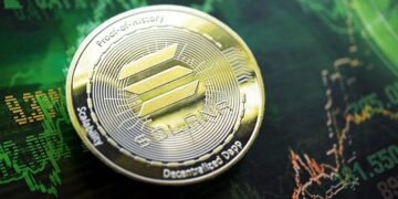 Solana Price Prediction: Analysts Split as SOL Awaits $90 Breakout