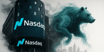 Nasdaq Index: Chip Stock Rout Sparks Bearish Analysis as Tech Stocks Diverge