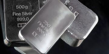 How High Can Silver Go? This New XAG/USD Price Prediction Shows 39% Upside Potential to $96
