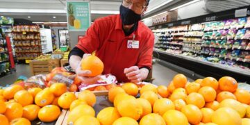 U.S. added 172,000 nonfarm jobs in May, outpacing forecasts
