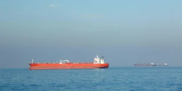 Oil prices retreat back to pre-war levels as vital shipping route reopens