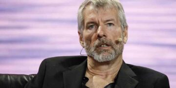 Ripple CEO Slams Strategy’s (NASDAQ: MSTR) Bitcoin Funding Model As A “Damning Indictment” Of Financial Engineering