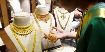 Gold posts third straight weekly decline; Indian cities mirror global weakness