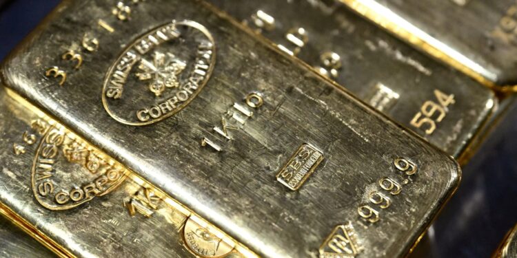 Gold and silver rise; gold on track for first weekly gain since May