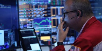 The hunt for AI’s next winners defined the stock market’s holiday-shortened week