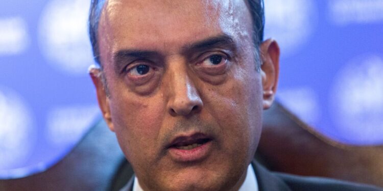 Pakistan Plans Eurobond Sale as FX Reserves Improve Further
