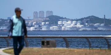 How Low Can the Oil Price Go? Only China Knows