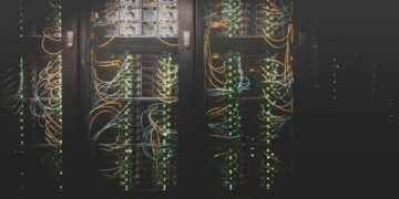 Benchmark nearly doubles Hut 8 price target to $165 on Beacon Point AI data center deal
