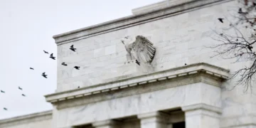 Global Rate Outlook Higher on Trump-Iran War Shock