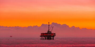 Soaring Imports Push India’s Crude Stocks to Near 1-Year High