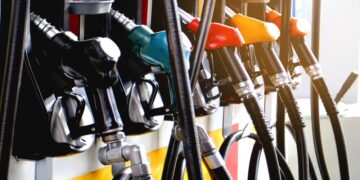 India’s Fuel Consumption Slips Despite Record Crude Oil Imports