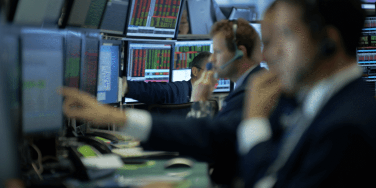 U.S. stock futures mixed as Wall Street awaits key employment data
