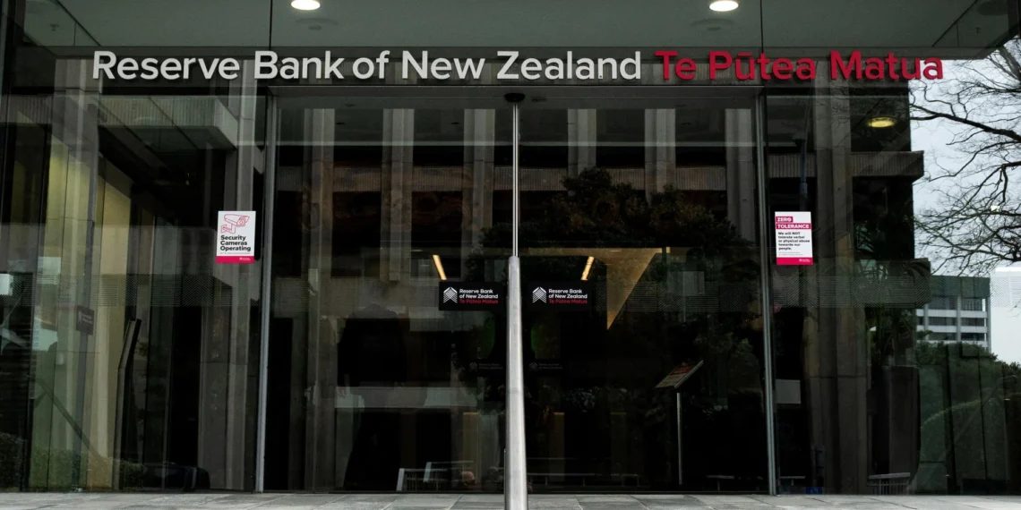 New Zealand’s central bank warns inflation could become persistent