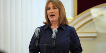 UK plans first G7 digital sovereign bond by early 2027