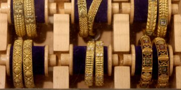 ASIA GOLD India gold demand diminishes as prices rebound; China buying improves