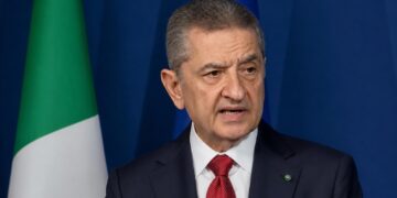 Panetta Warning Links Europe’s Defence Bills to Central-Bank Independence