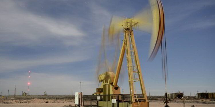 New Mexico commission approves updated oil and gas cleanup rules