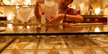 Gold nears two-week high as Fed outlook, Middle East conflict stay in focus