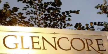 Glencore plans large LME lead withdrawals after stocks surge, sources say