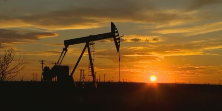 Crude oil prices drop to prices from nearly a year ago