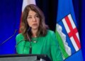 Smith, Ford pitch new oil pipeline from Alberta to Ontario
