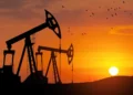 Crude Oil Prices Recover as the Dollar Weakens