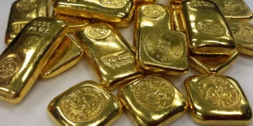 Gold Slips as Stronger U.S. Dollar Weighs on Bullion