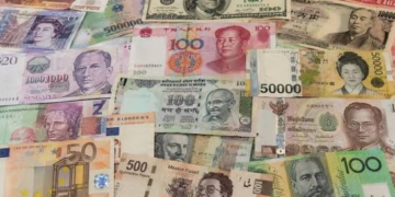 Dollar remains under pressure as traders focus on US PPI, BoC policy