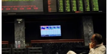 PSX climbs 851 points as banking, oil & gas shine