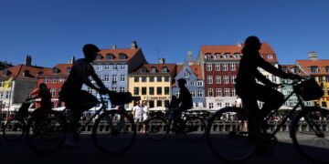 What makes a country ‘rich’: Economic must-reads for this month