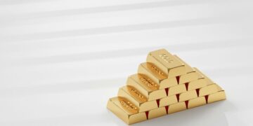 Nine countries now keep more than 80% of their reserves in gold, combined value hits €1.96T