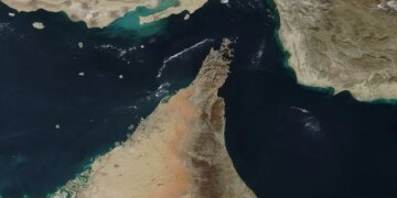 Gold prices fall 2% amid airstrikes near Strait of Hormuz